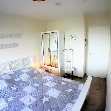 Haus Wiking, App. 5 *